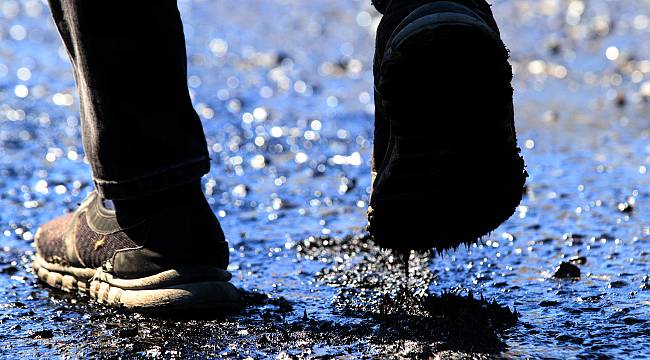 Kırklareli'nde Sıcak Hava Asfaltı Eritti