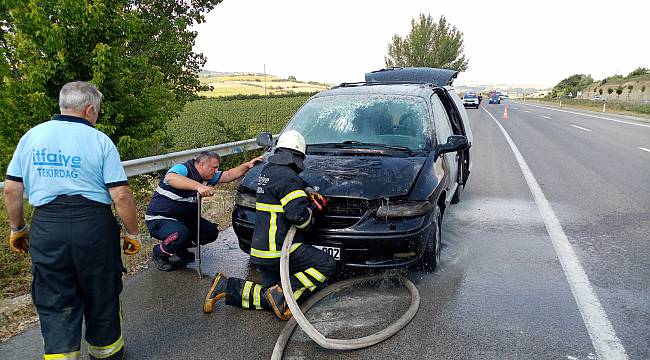Seyir Halindeki Otomobil Alev Aldı