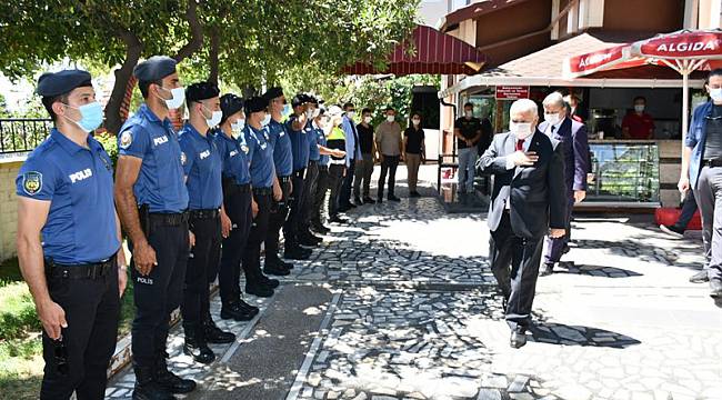 Tekirdağ Valisi Yıldırım Güvenlik Güçleriyle Bayramlaştı