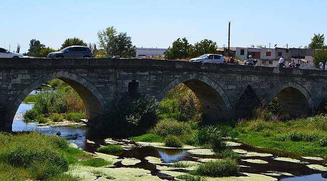 450 Yıllık Taş Köprü Araç Trafiğine Kapanacak