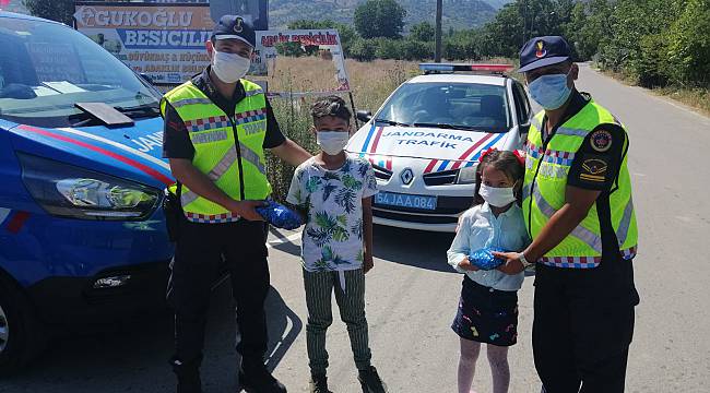 Jandarma Ekipleri Kurban Bayramı'nda Denetimlerini Sürdürüyor