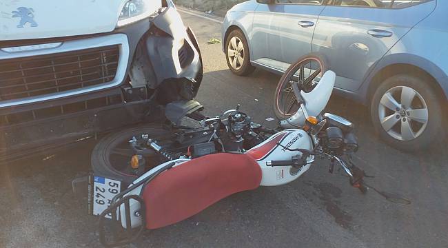 Sipariş Götüren Motosikletli Kurye Trafik Kazasında Yaralandı