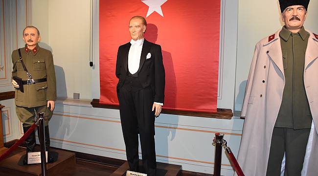 Çorlu Yılmaz Büyükerşen Balmumu Heykeller Müzesi Açıldı
