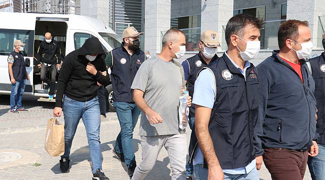 FETÖ Operasyonunda Gözaltına Alınan 4 Kişi Adliyeye Sevk Edildi