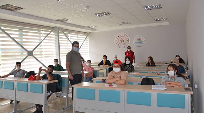 Pazaryeri Gençlik Merkezi Faaliyetine Başladı