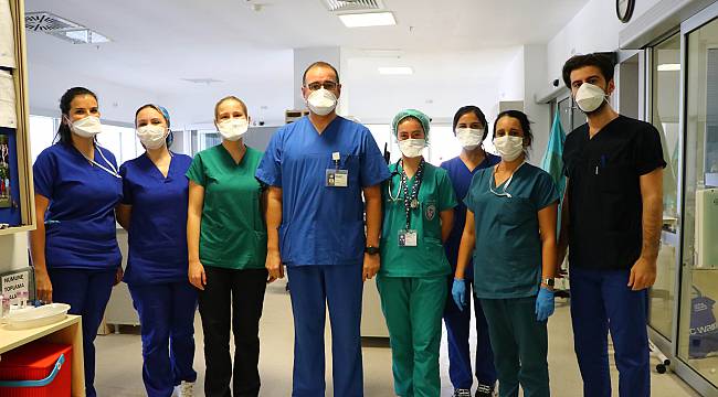 "Virüs Bu Kadar Can Almışken Gerçekliğini Sorgulamayı Bırakalım"