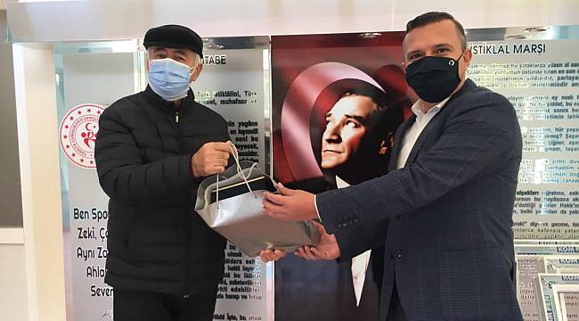 Başkan Keskin Emekli Öğretmenleri Unutmadı
