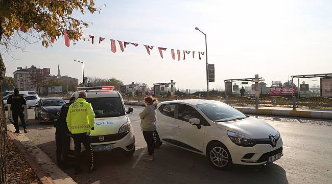 Karantinada Olması Gereken Kadın Sürücü Trafik Denetiminde Yakalandı