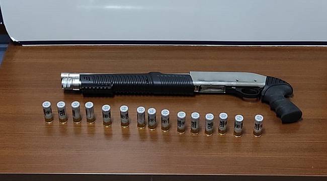 Ruhsatsız Tüfekle Yakalanan 2 Kişi Gözaltına Alındı