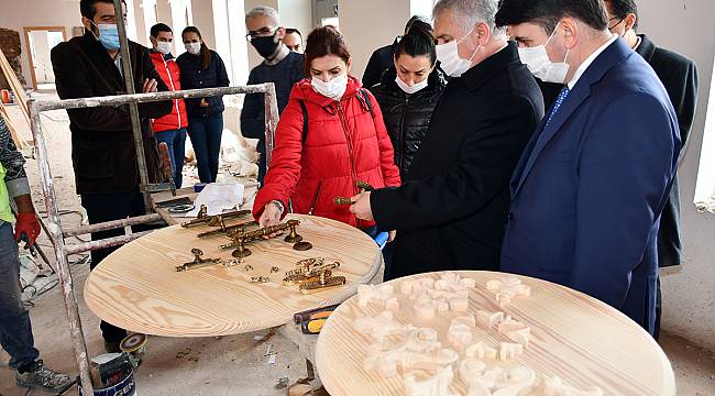 Vali Yıldırım Tarihi Valilik Binasında İncelemelerde Bulundu