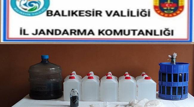 Balıkesir'de Kaçak İçki Operasyonlarında 3 Şüpheli Yakalandı