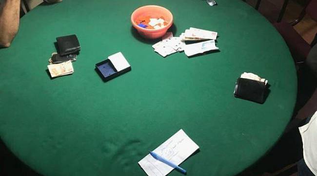 Kahvehanede Kumar Oynayan 26 Kişiye 81 Bin 900 Lira Ceza Kesildi