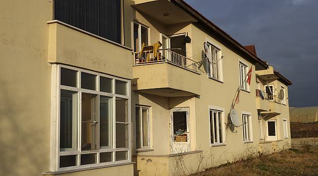 Köpeğin Balkon Korkuluklarına Asılı Halde Bulunduğu Evin Sahibine Para Cezası