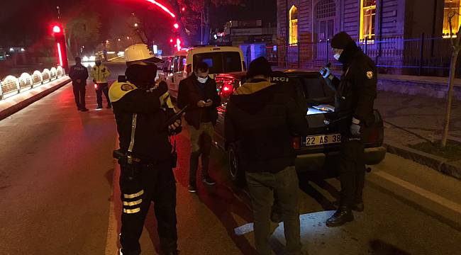 Sokağa Çıkma Kısıtlamasını İhlal Edenler Uygulamada Yakalandı