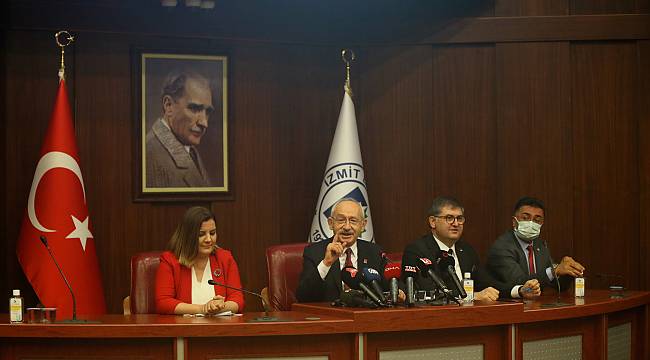 CHP Genel Başkanı Kılıçdaroğlu, İzmit Belediyesini Ziyaret Etti