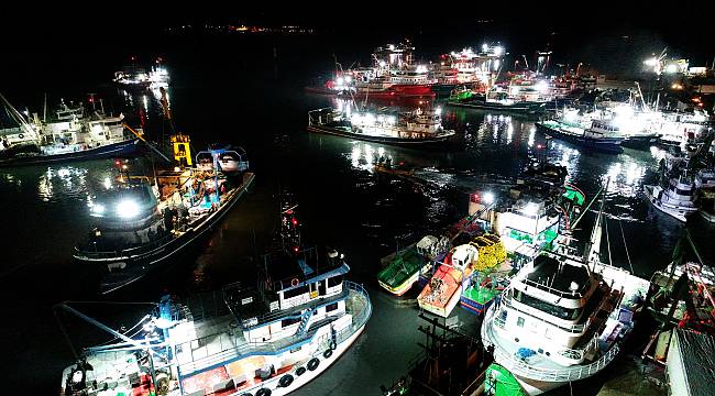 İğneada'da 250 Tekne Hamsi Peşinde