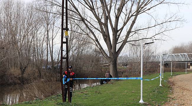 Nehir Kenarında patlamamış Top Mermisi Bulundu