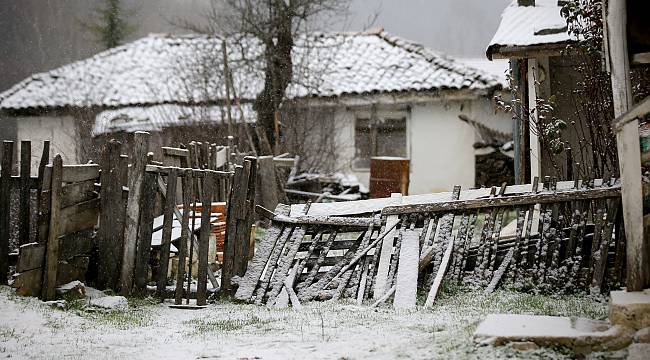 Trakya'da Kar Yağışı Yüksek Kesimleri Beyaza Bürüdü