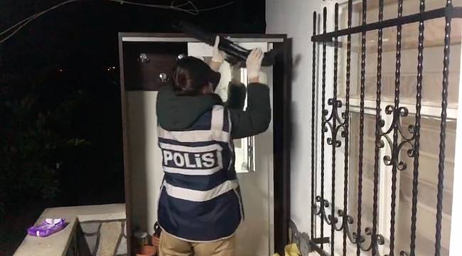 Balıkesir'de Tefecilik Operasyonunda 7 Şüpheli Yakalandı