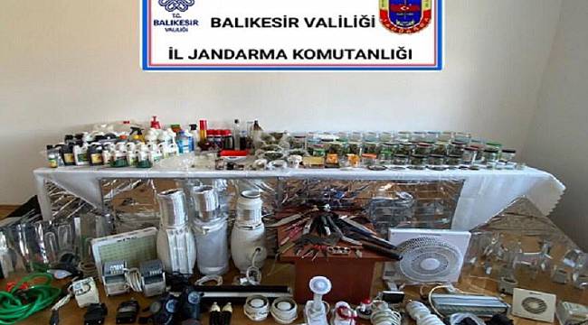 Balıkesir'de Uyuşturucu Operasyonunda Yakalanan 3 Kişi Tutuklandı
