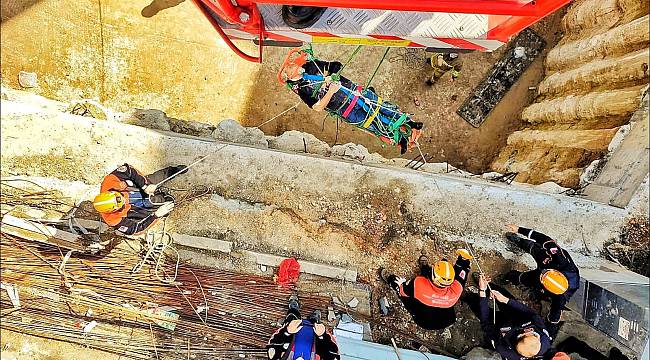 Bursa'da İnşaat Temeline Düşen İşçiyi AFAD ve İtfaiye Kurtardı