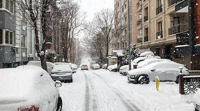 İstanbul'da Kar Yağışı Bazı Bölgelerde Etkili Oluyor