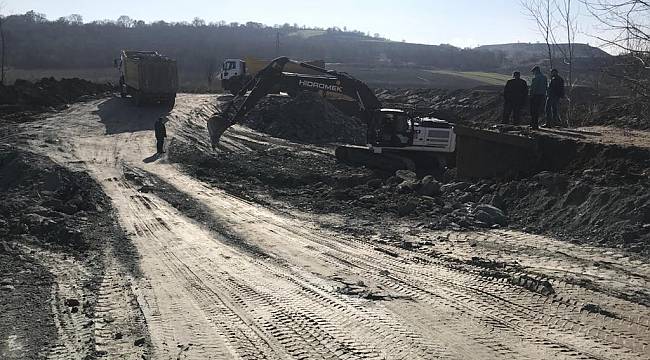 Sağanakta Yıkılan Köprü Trafiğe Açıldı