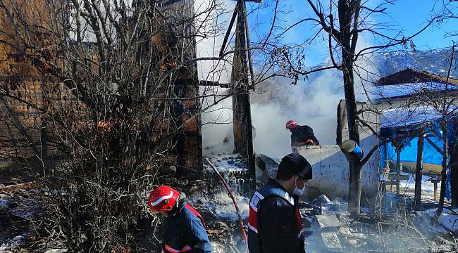 Sakarya'da Depo Yangını