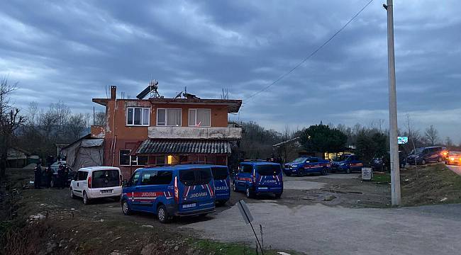Sakarya'da Horoz Dövüştürürken Yakalanan 77 Kişiye 345 Bin Lira Ceza