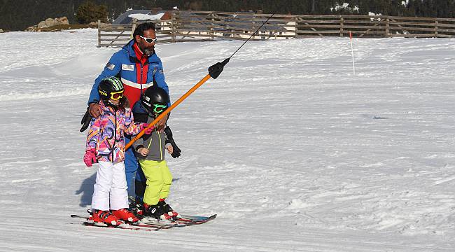 Uludağ'da Geç Başlayan Kayak Sezonunun Mart Sonuna Kadar Sürmesi Bekleniyor