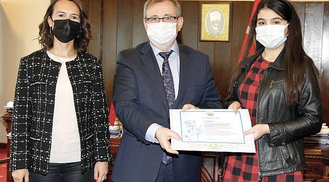 Uluslararası Flüt Yarışmasında Birinci Oldu