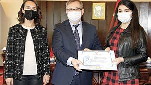Uluslararası Flüt Yarışmasında Birinci Oldu