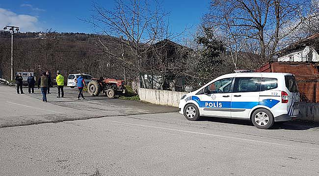 Sakarya'da Traktörün Altında Kalan Kişi Yaşamını Yitirdi