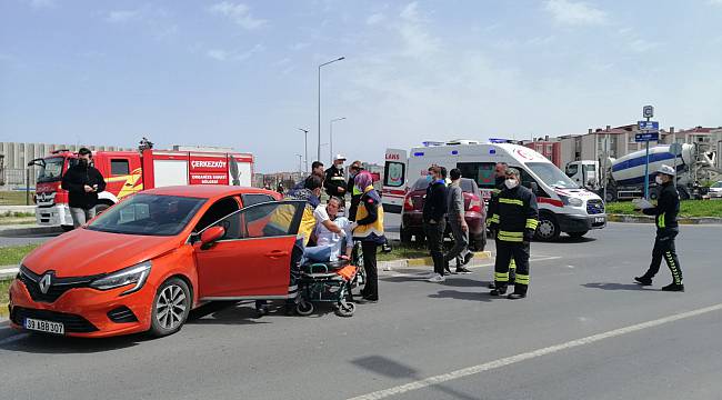 İki Otomobil Çarpıştı, 1 Yaralı
