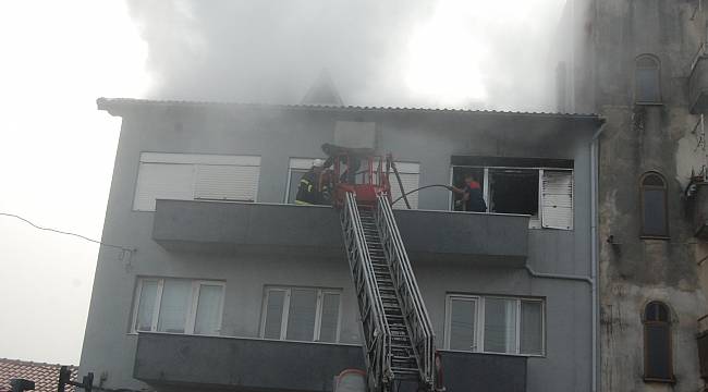 Bayramiç'te Kullanılmayan Evde Yangın Çıktı