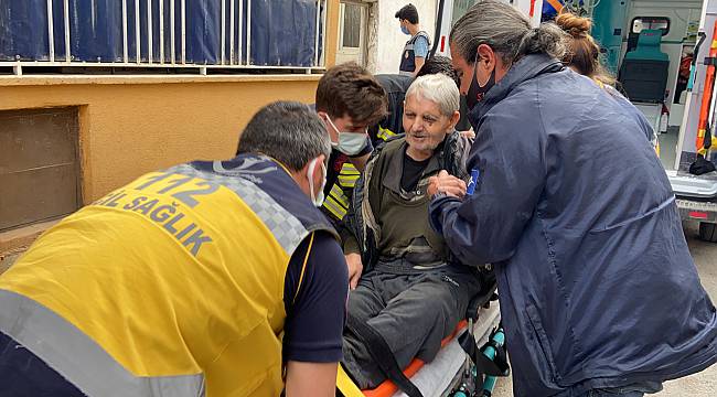 Evinde Düşüp Mahsur Kalan Yaşlı Adam İçin Ekipler Seferber Oldu