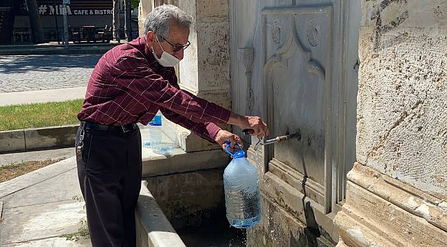 Kademeli Normal Hayata Geçiş Aşılarını Olmuş 65 Yaş Üstü Vatandaşları Sevindirdi