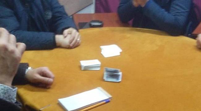 Kahvede Oyun Oynayan 23 Kişiye 101 Lira Ceza Kesildi