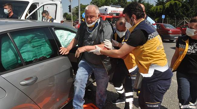 Vakaya Giden Ambulans Otomobile Çarptı