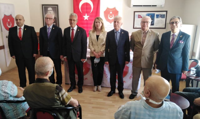 TEMAD Gölcük Şubesi'nde Bekir Tülü Yeniden Başkanlığa Seçildi