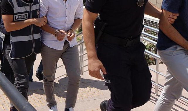 Yurt Dışına Kaçmaya Çalışan 2 FETÖ Şüphelisi Yakalandı