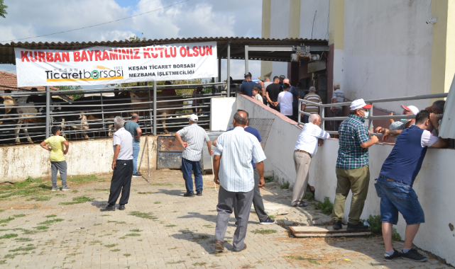 Keşan'da Bayramda 486 Büyükbaş, 172 Küçükbaş Kurban Kesildi