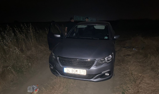 Kiralık Araçla Boş Arazide Ölü Bulundu