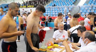 Kırkpınar'da ilk gün yaklaşık 650 pehlivan kayıt yaptırdı
