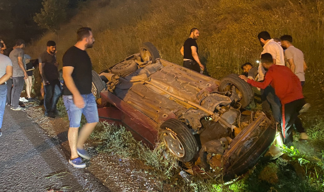 Otomobil Takla Attı, 1'i Çocuk 2 Yaralı