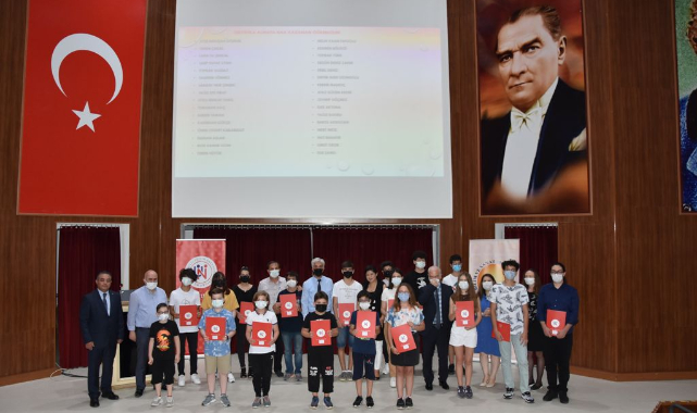 Ses ve Müzikte Sinyal İşleme Projesinin Sertifika Töreni Gerçekleştirildi