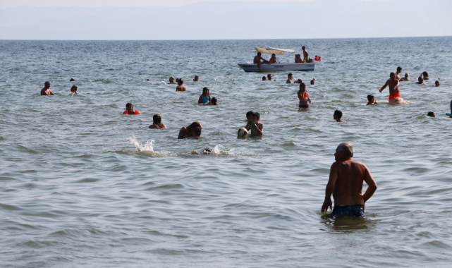 Tekirdağ'ın Mavi Bayraklı Plajları Tatilcileri Cezbediyor
