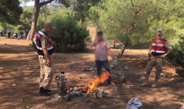 Yasağı Umursamayan 14 Kişi Ormanda Piknik Yaptı!