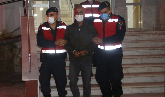 Çanakkale'de Balkonda Oturan Komşusunu Av Tüfeğiyle Vurup Öldürdü