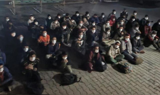 Afganistan ve Suriye Uyruklu 55 Göçmen Yakalandı